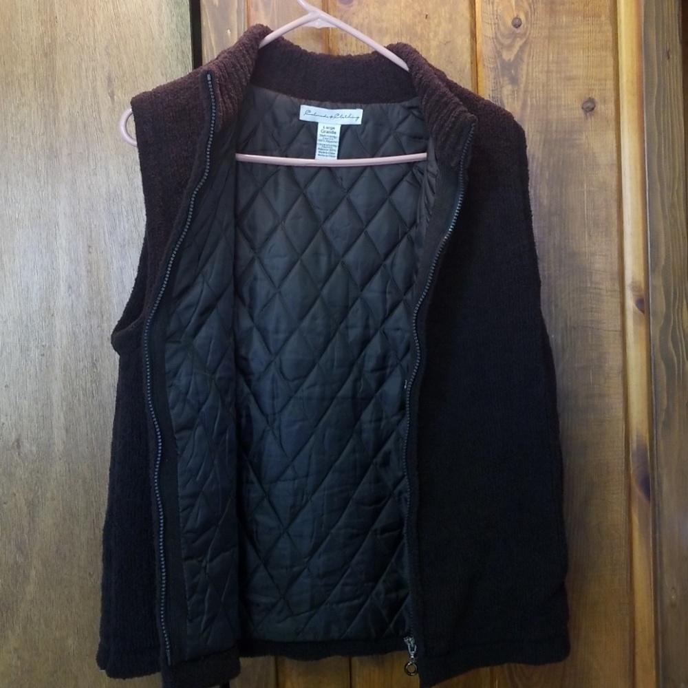 Vest - Picture 5 of 5